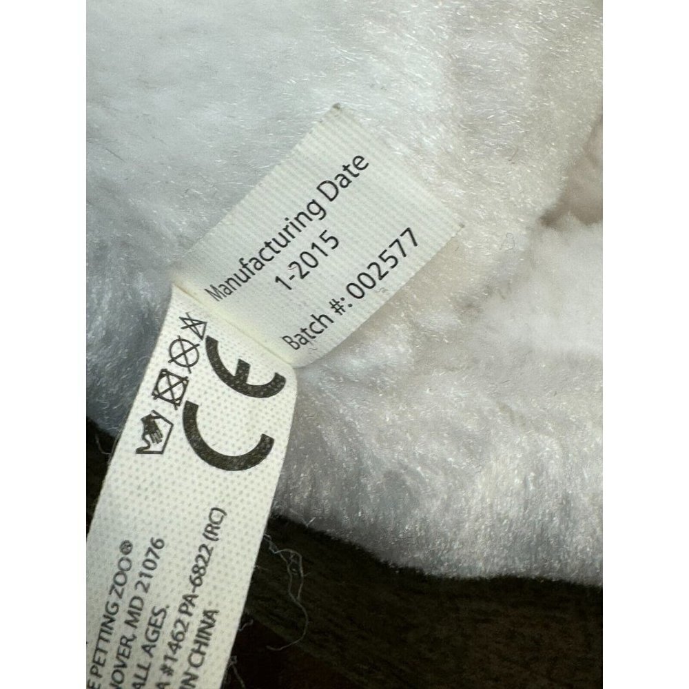 The Petting Zoo 2015 White Crocodile Plush Stuffed Animal Toy - Picture 9 of 11